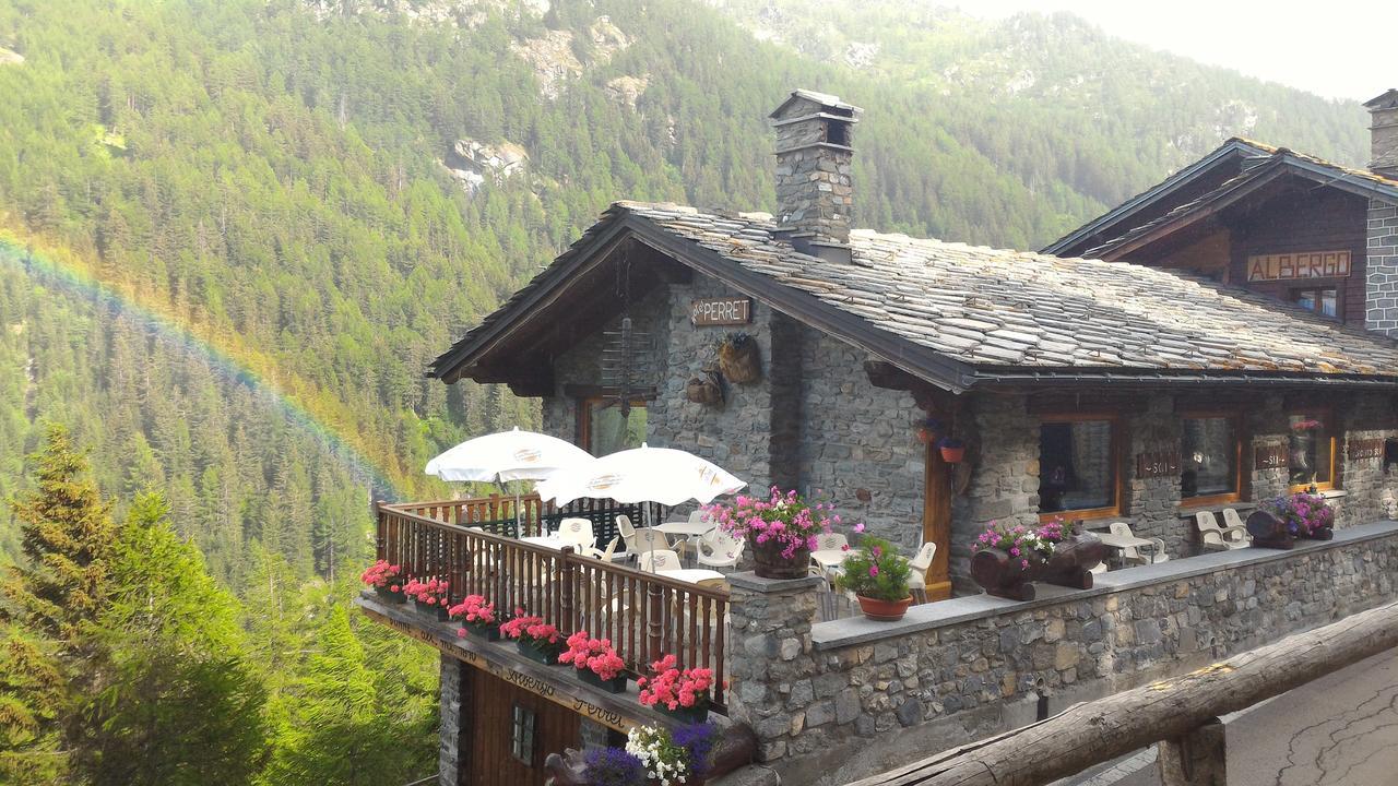 Hotel & Restaurant Perret - Mountain People Valgrisenche Eksteriør bilde
