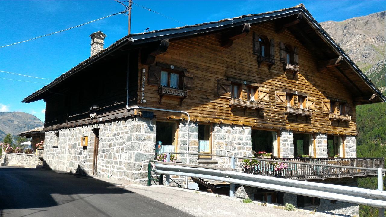 Hotel & Restaurant Perret - Mountain People Valgrisenche Eksteriør bilde